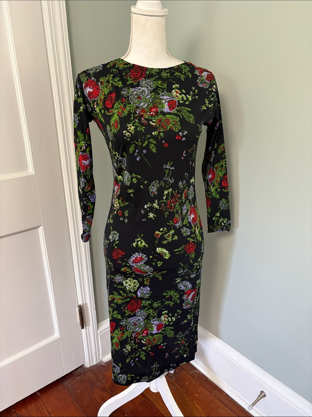 Vintage Wilroy Floral Long Sleeve Traveller Black Midi Dress Size Small